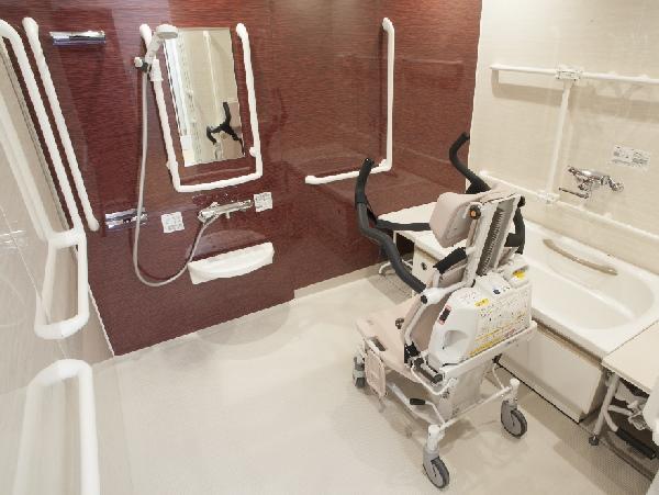 洛和会ヘルスケアシステム|特別養護老人ホーム　文京大塚みどりの郷