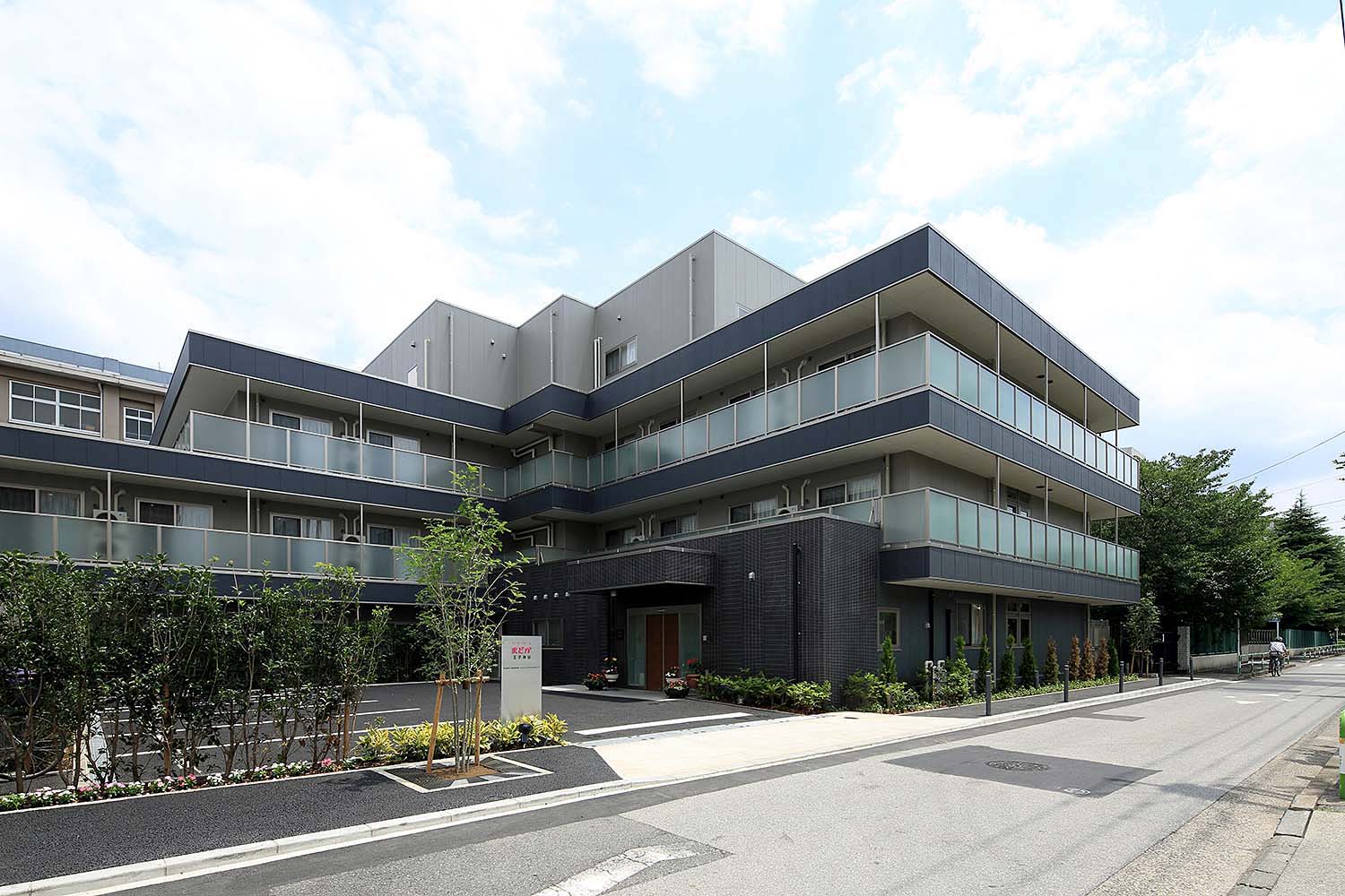 株式会社ベネッセスタイルケア|リハビリホームまどか光が丘