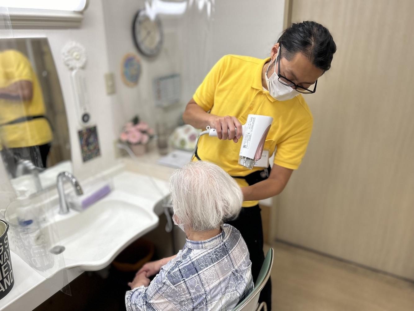 ウエルシアパートナーズ株式会社|さわやかケアポートとしま・デイサービス （送迎ドライバー）