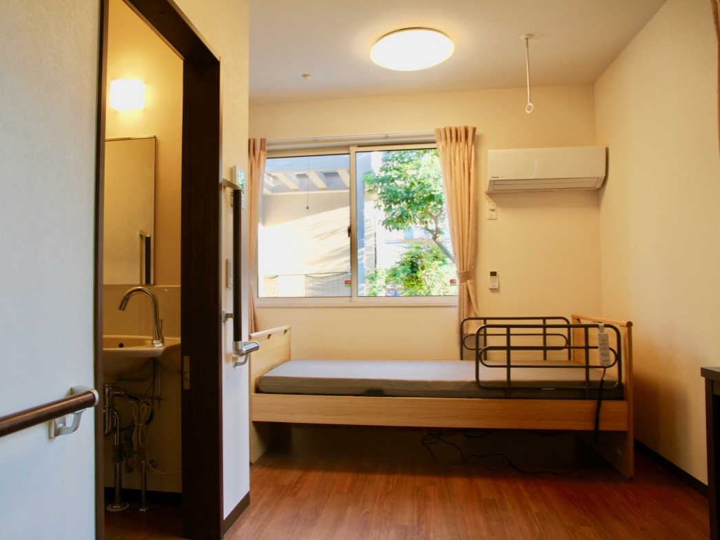 株式会社ひまわり|サンスマイル八王子高尾