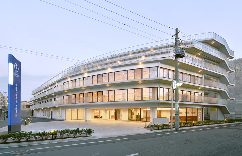 龍岡会グループ|千壽介護老人保健施設