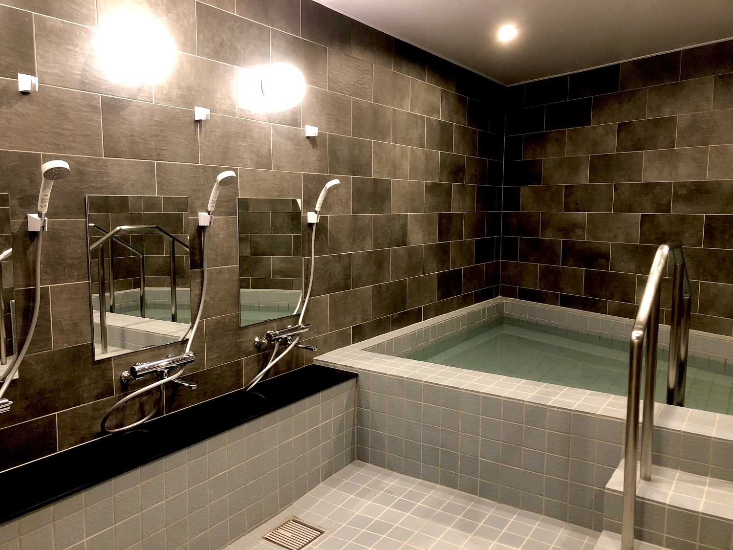 我喜大笑グループ|ジム・デイサービス夢楽 白山（株式会社 我喜大笑）