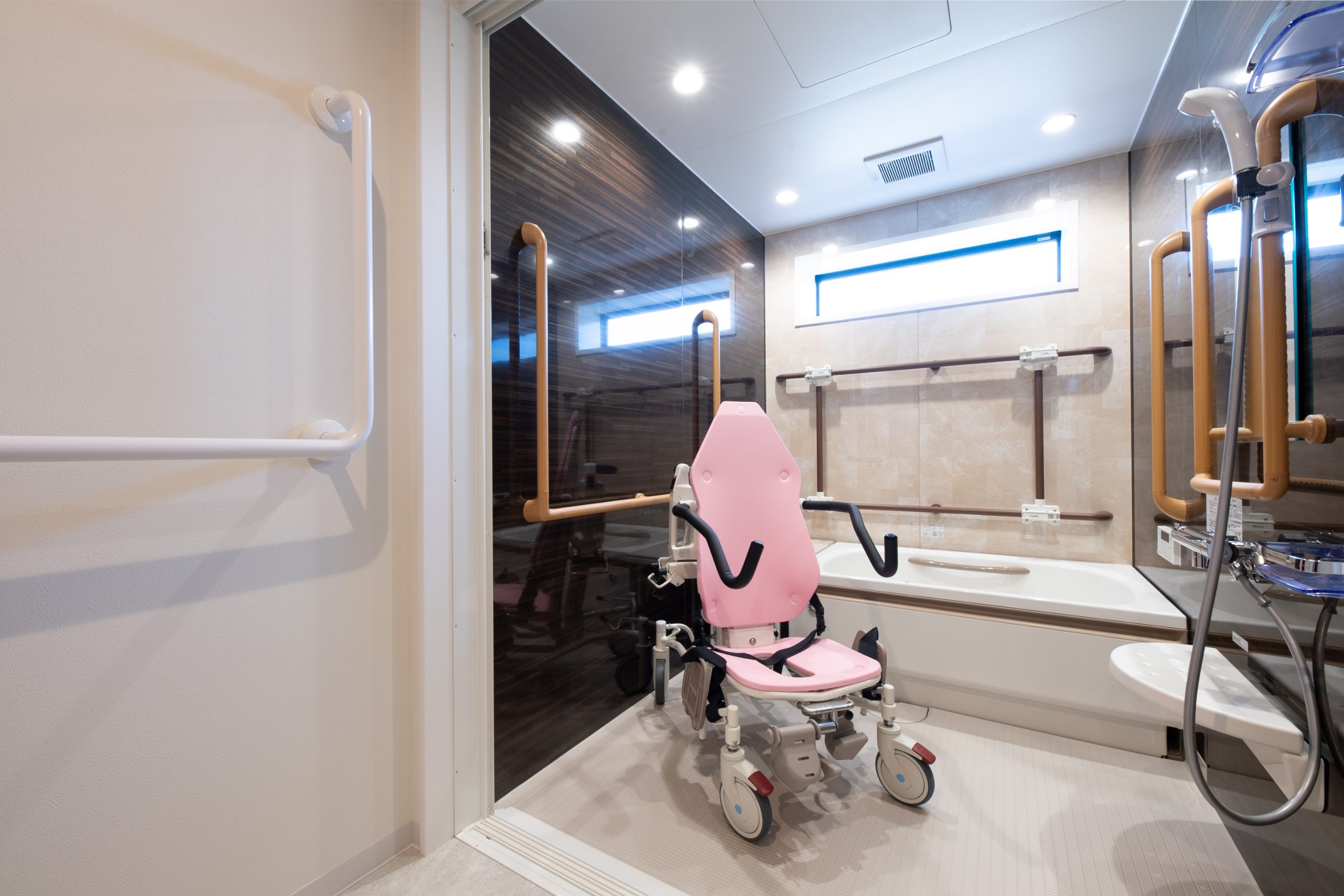 株式会社AMATUHI|AMANEKU熊谷妻沼（日中型）