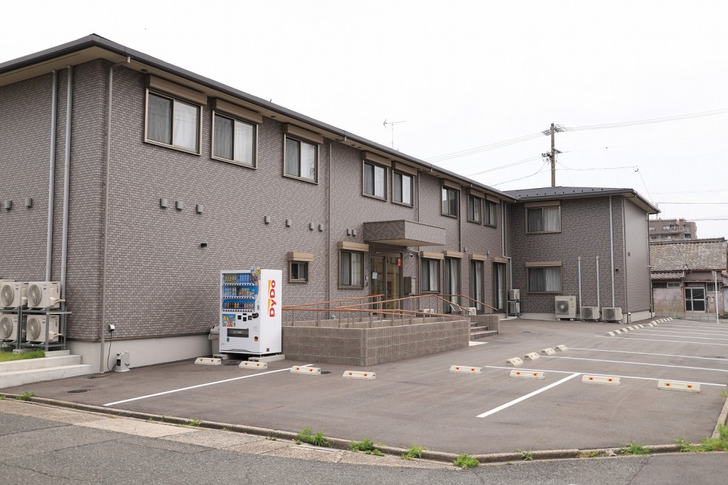 株式会社寿々／ナーシングホーム寿々港