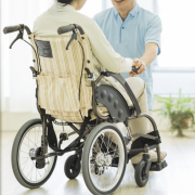 福祉用具専門相談員とは？仕事内容や資格、やりがい、給与について解説