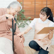 福祉用具専門相談員の将来性は？キャリアアップを目指す方法まで解説