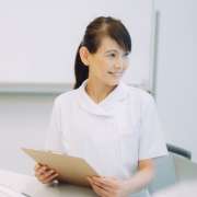 医療ソーシャルワーカーになるには？必要な資格やスキルを解説