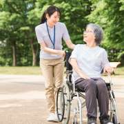 介護コミュニケーションアドバイザーってどんな資格？試験や介護職での活かし方を解説！